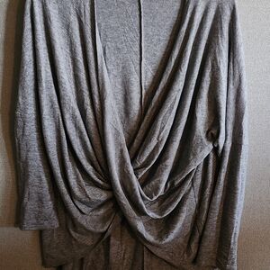 Stylish Gray V-Neck Drape Sweater